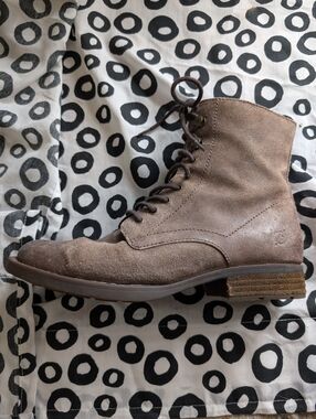 Born Women's Lace-Up Suede Ankle Boots - Brown